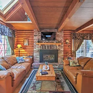 Smokeys Den South Tahoe Cabin With Hot Tub! Holiday home